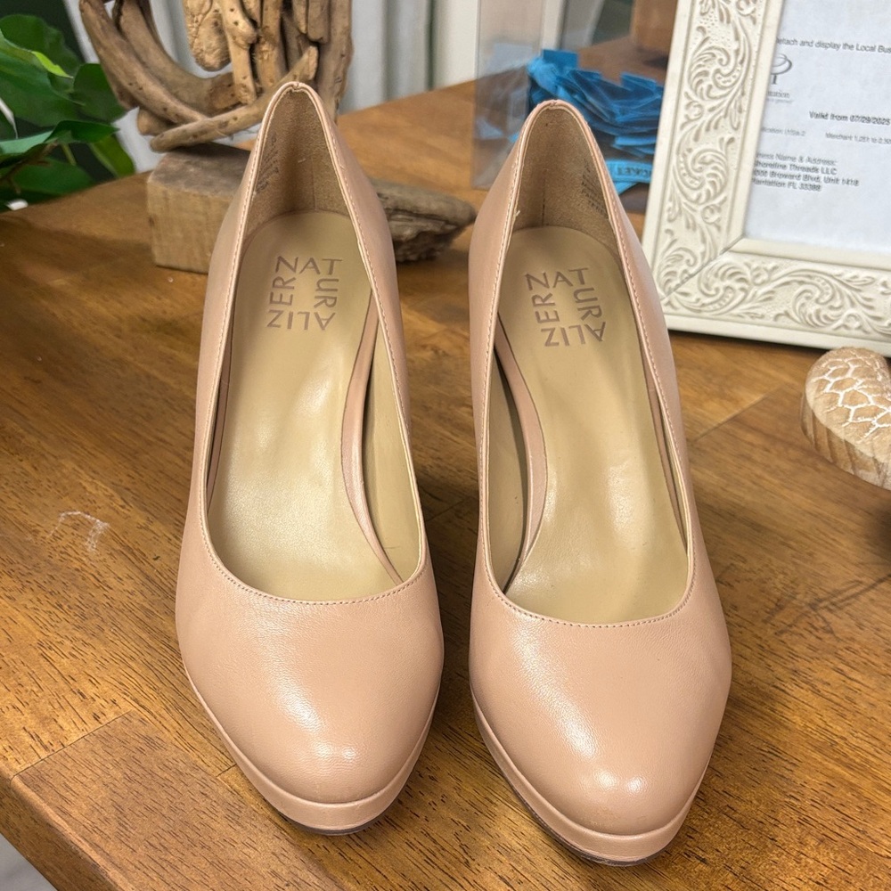Nauturalizer Women’s Beige Heels